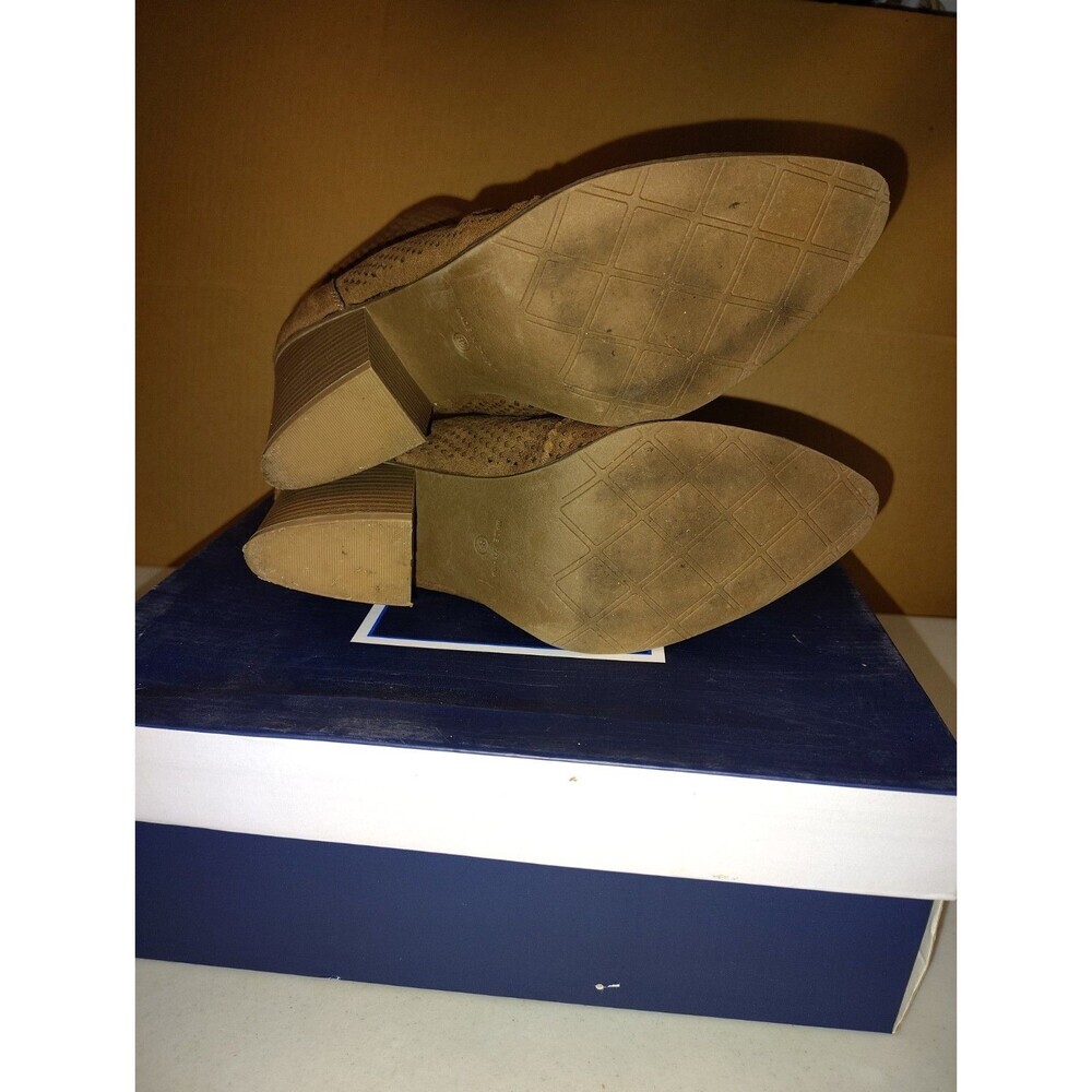 Frankie Belk Cognac Perforated Ankle Booties Laser Cut Block Heel Size 8.5 - Picture 8 of 9